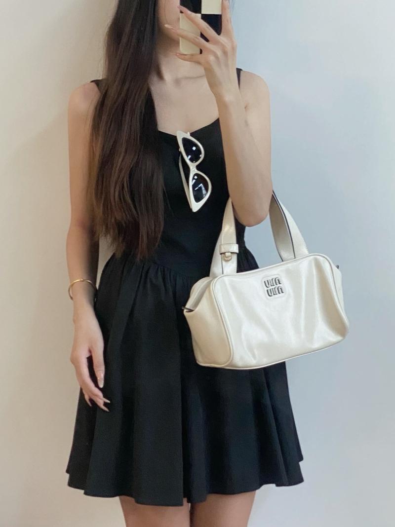 Miu Miu Leather top-handle bag White 5BB182