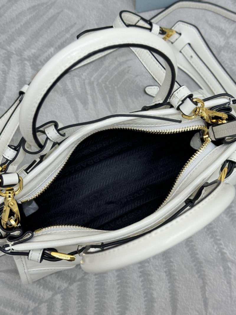 Prada Bonnie leather mini handbag White 1BA486