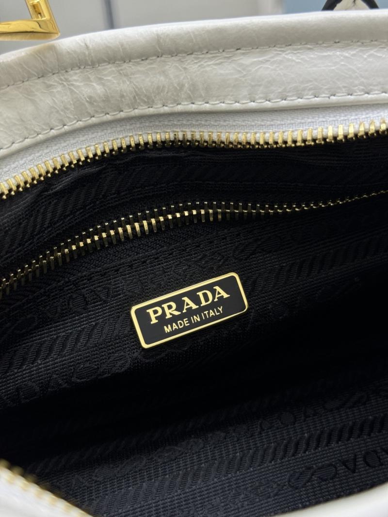 Prada Bonnie leather mini handbag White 1BA486