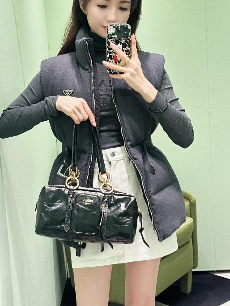 Prada Dangle medium top-handle bag Black 1BB138