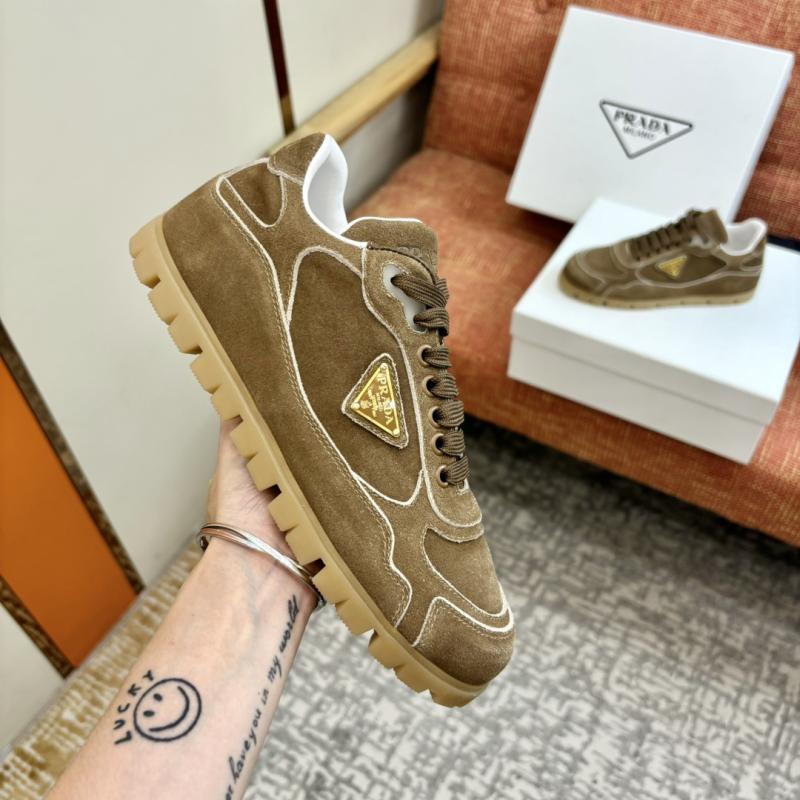 Prada Sneakers SPS92101