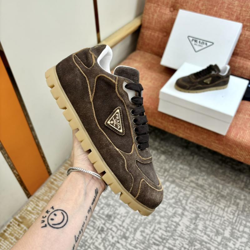 Prada Sneakers SPS92103
