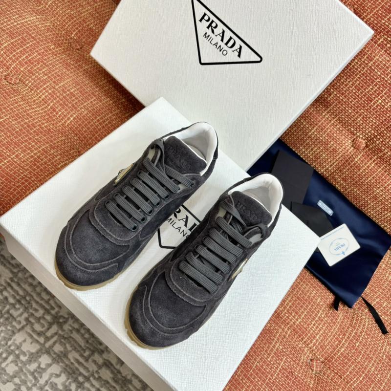 Prada Sneakers SPS92104