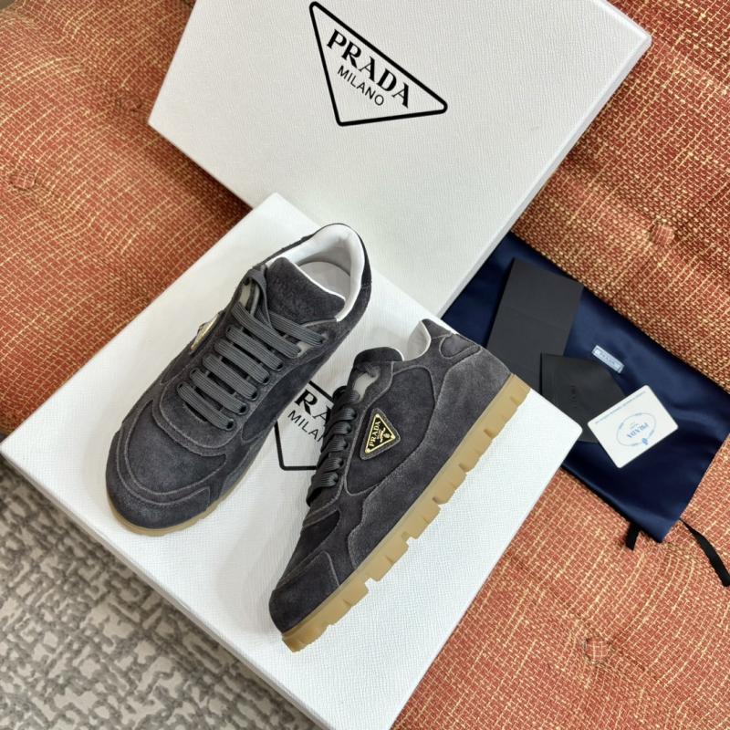 Prada Sneakers SPS92104