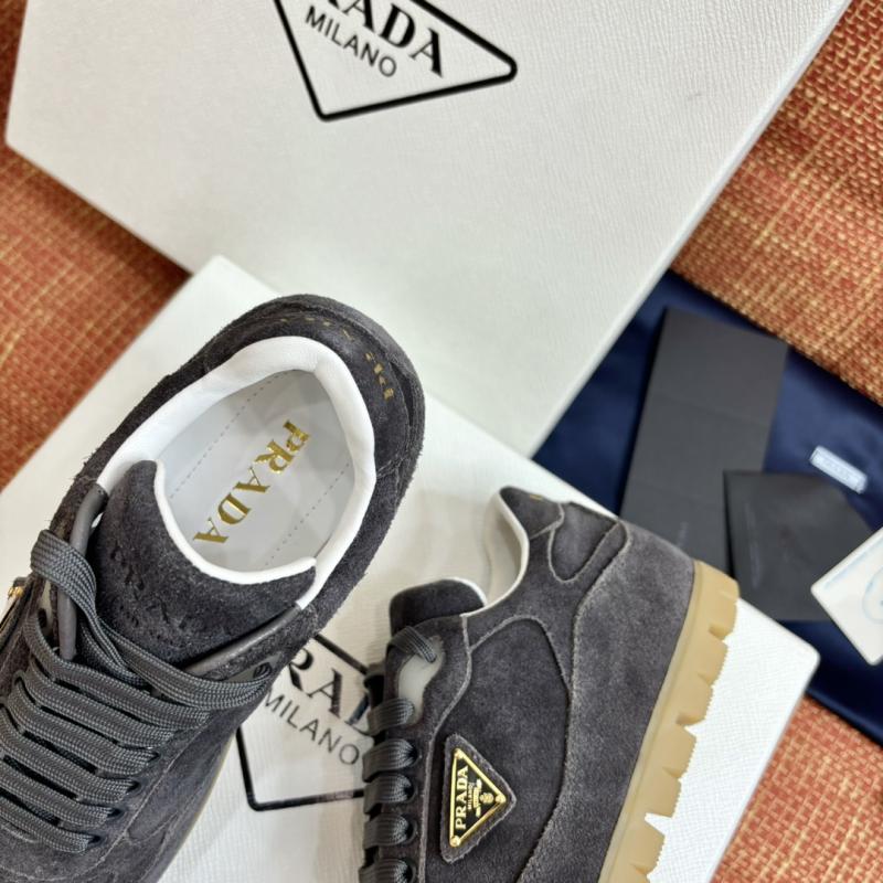 Prada Sneakers SPS92104