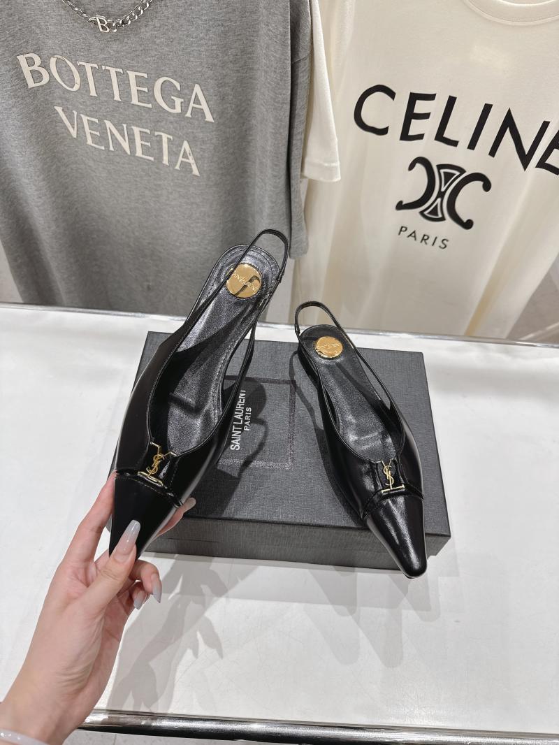Saint Laurent Pumps SSP101201