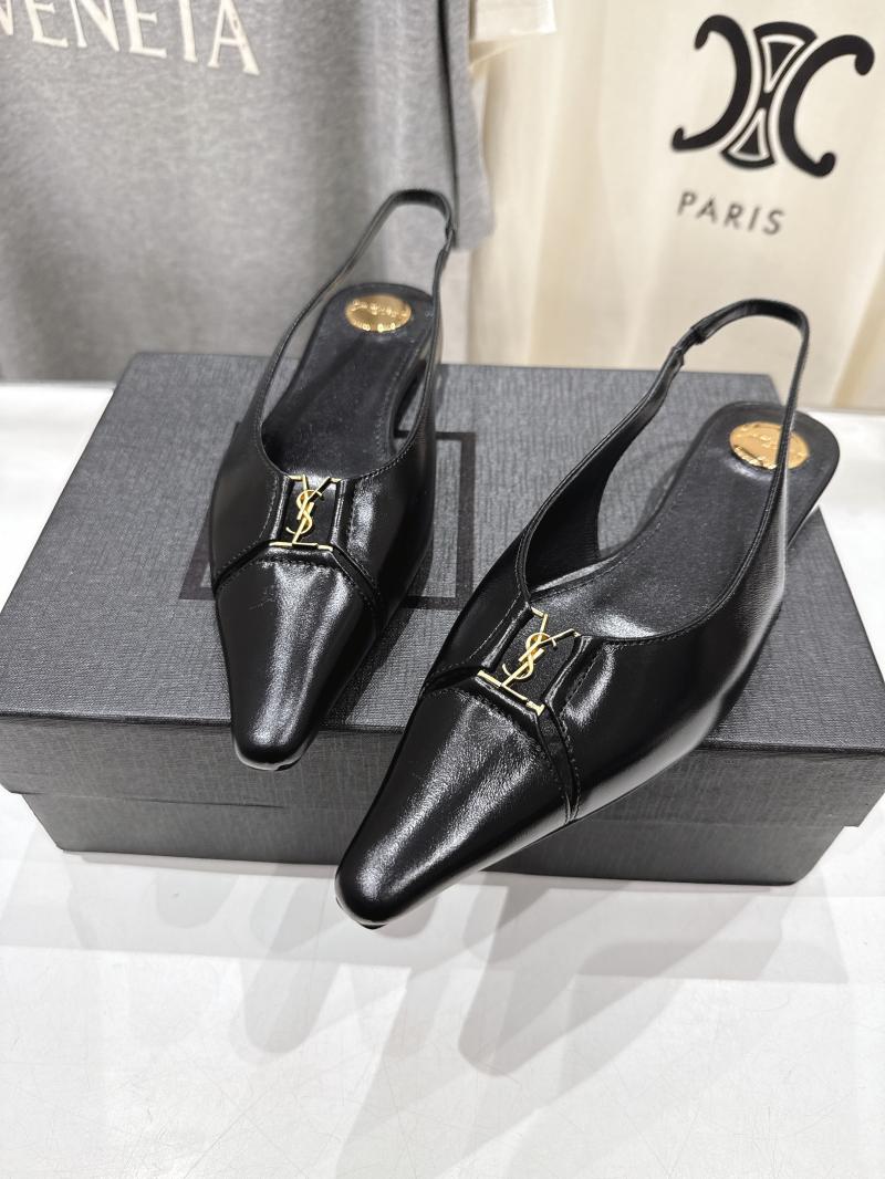 Saint Laurent Pumps SSP101201