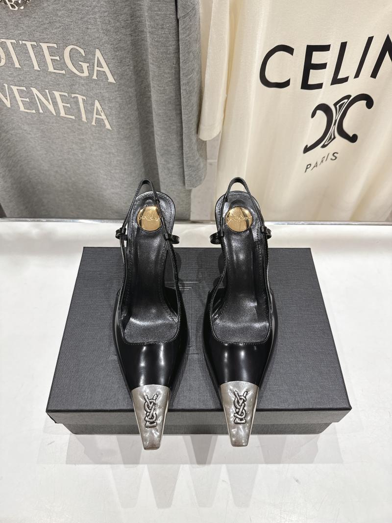 Saint Laurent Pumps SSP101202