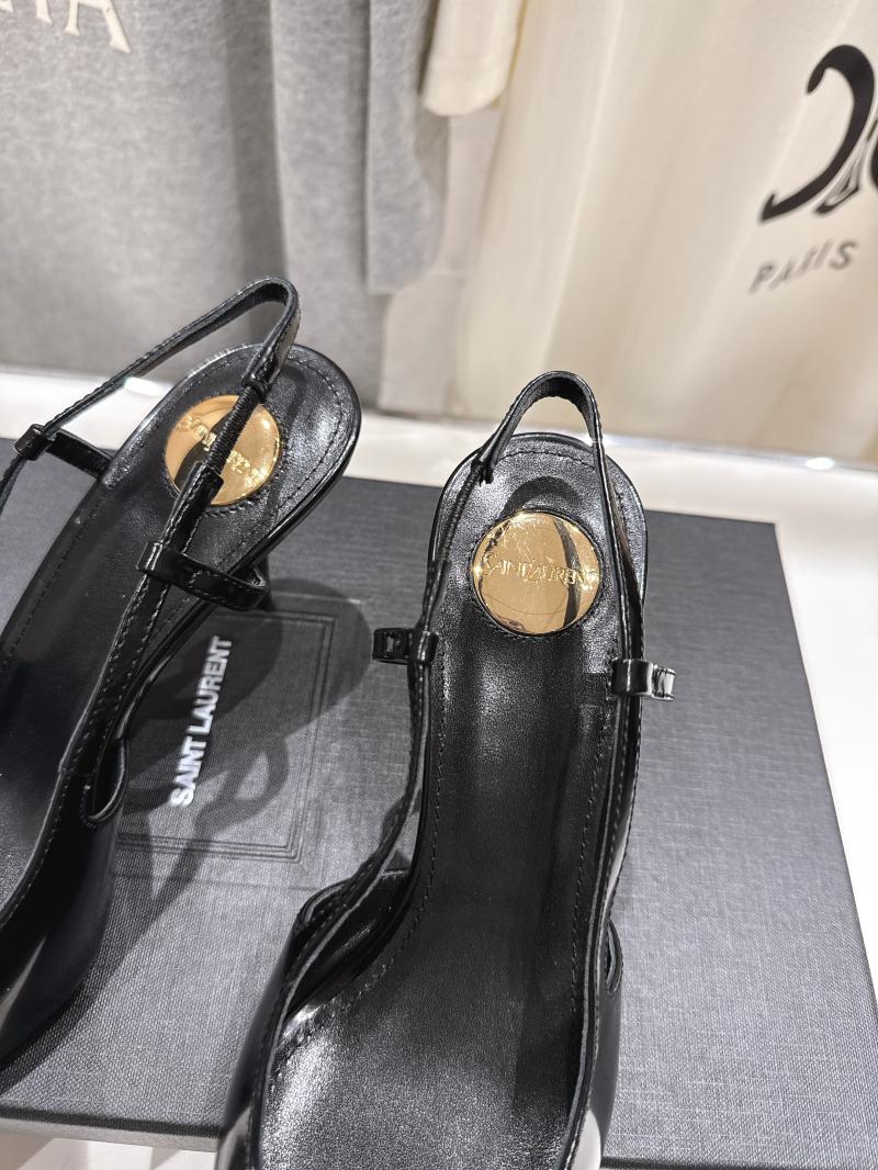 Saint Laurent Pumps SSP101202