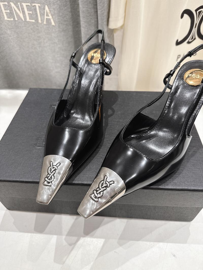 Saint Laurent Pumps SSP101202