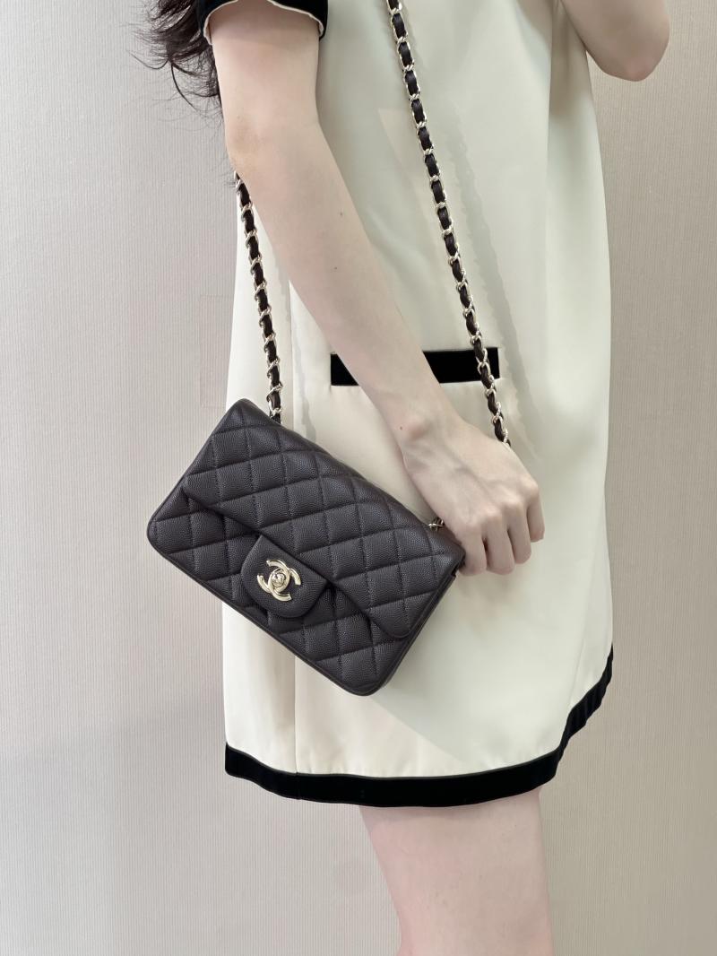 Small Chanel Grained Calfskin Flap Bag Coffee A01116