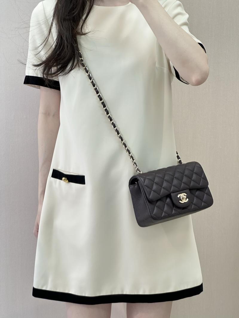 Small Chanel Grained Calfskin Flap Bag Coffee A01116