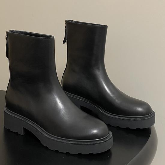 The Row Leather Boots STB92803