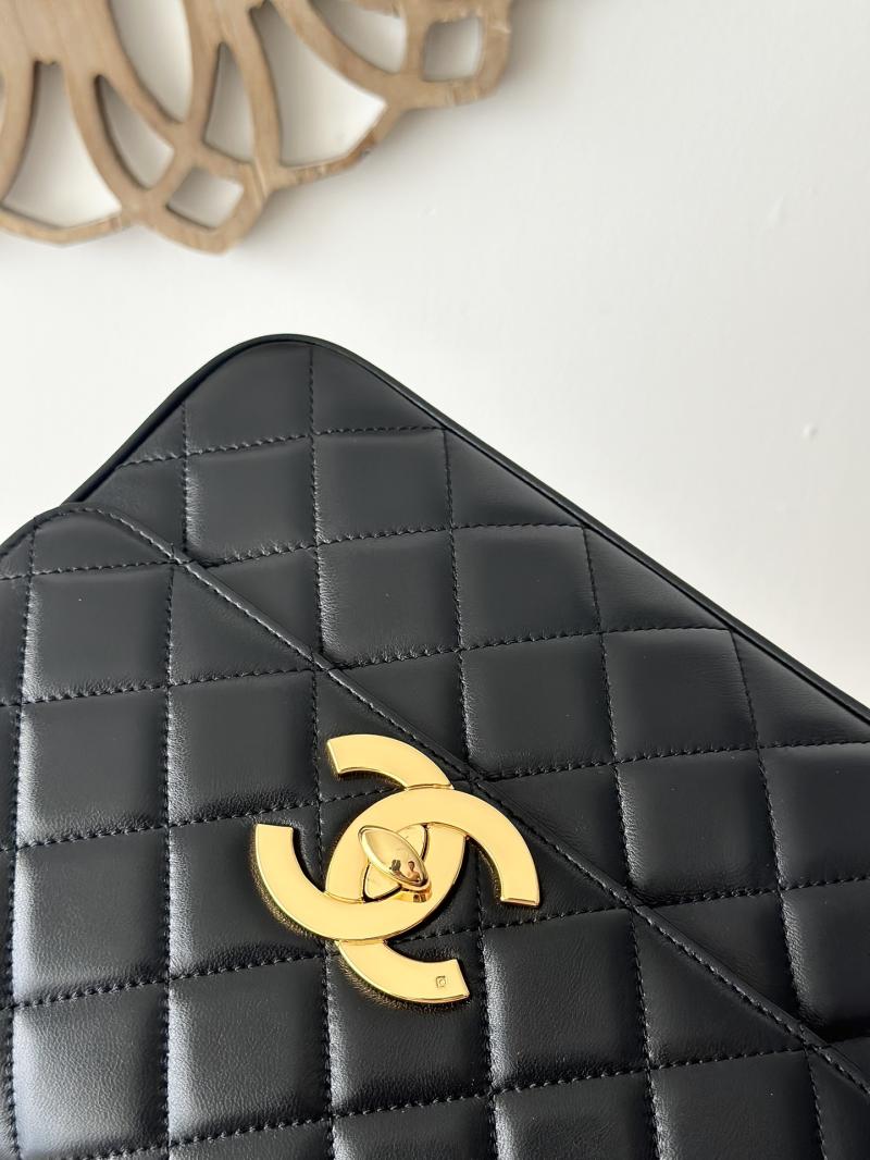 Vintage Chanel Lambskin Flap Bag Black A2218