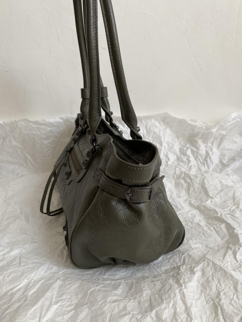 Balenciaga East-west Le City Bag Green 845704