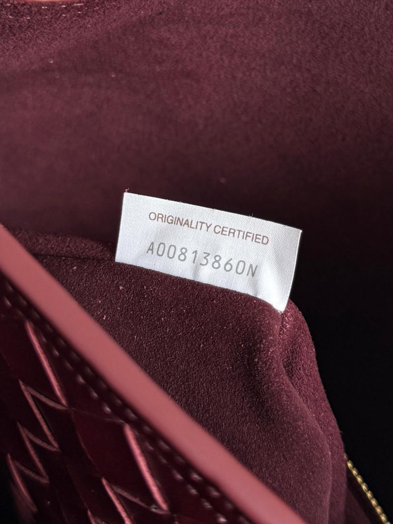 Bottega Veneta Andiamo Bucket Barolo 844169