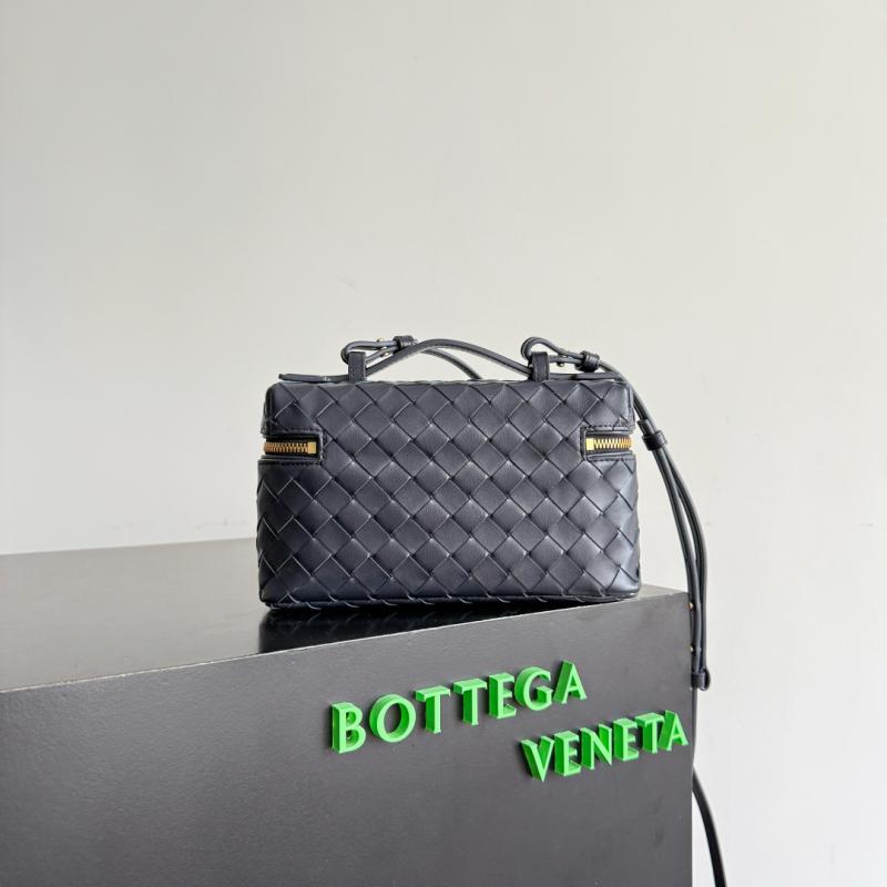 Bottega Veneta Bang Bang Vanity Case Nocturnal B789109