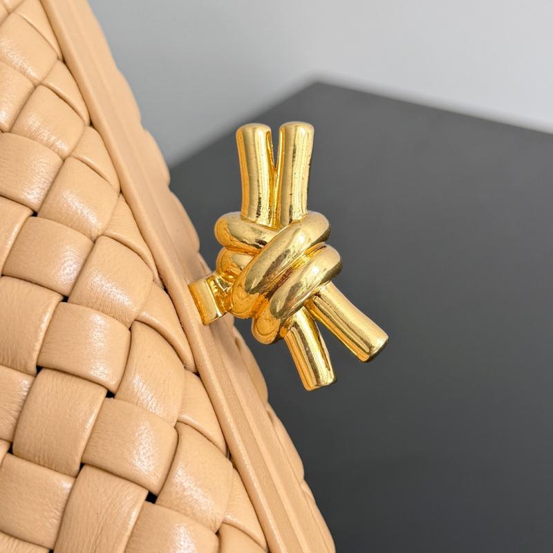 Bottega Veneta Classic Knot Clutch Almond B717622
