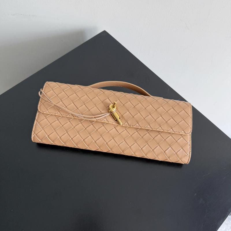 Bottega Veneta Long Clutch Andiamo Light Brown 741511