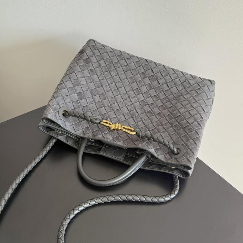 Bottega Veneta Suede Medium Andiamo Graphite B743572
