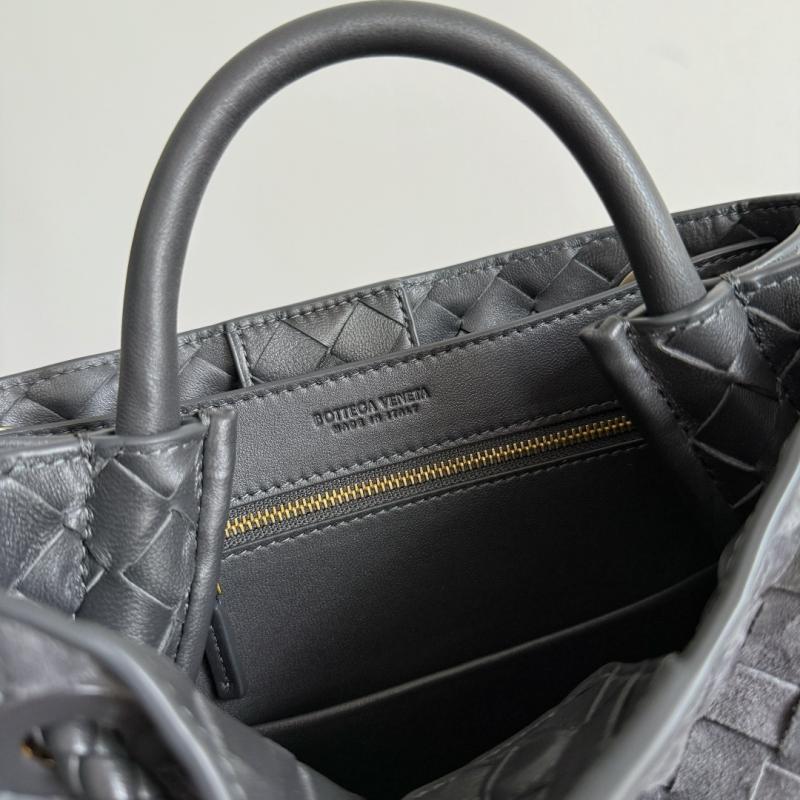 Bottega Veneta Suede Small Andiamo Graphite 743568