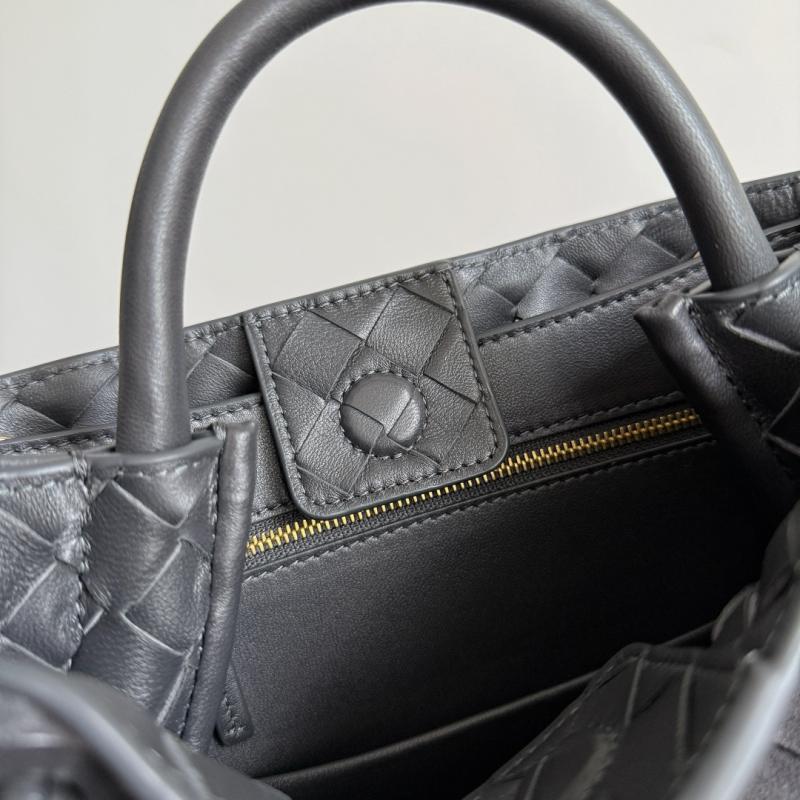 Bottega Veneta Suede Small Andiamo Graphite 743568