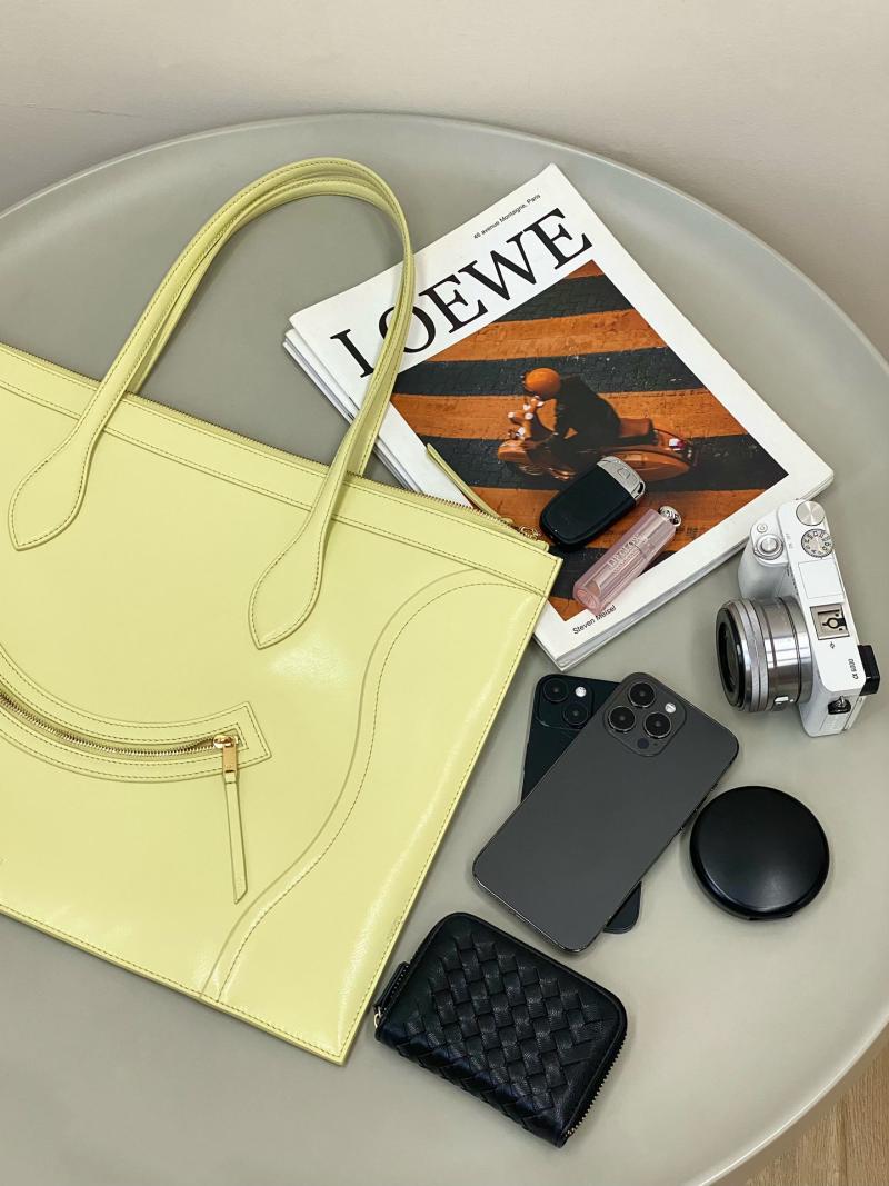 Celine Flat Cabas New Luggage Yellow C35501