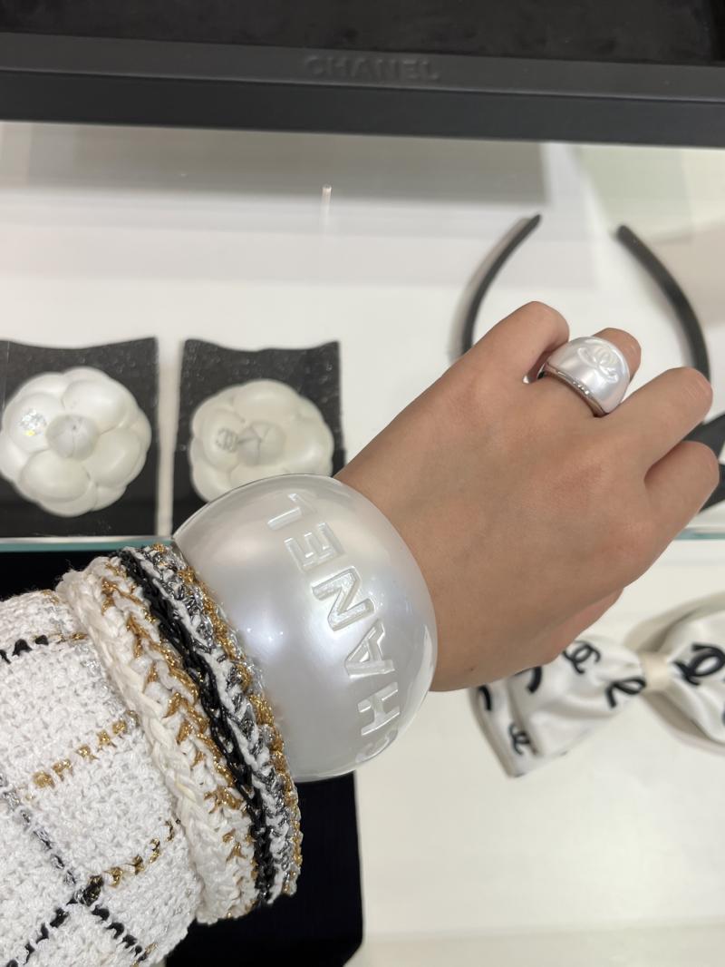 Chanel Bracelet YCB112309