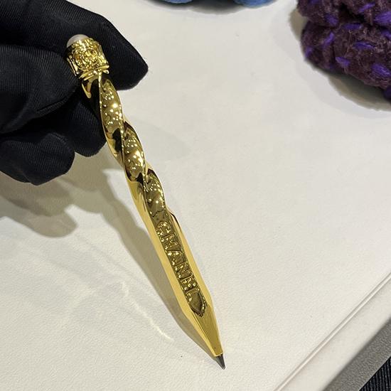 Chanel Brooch YCB102901