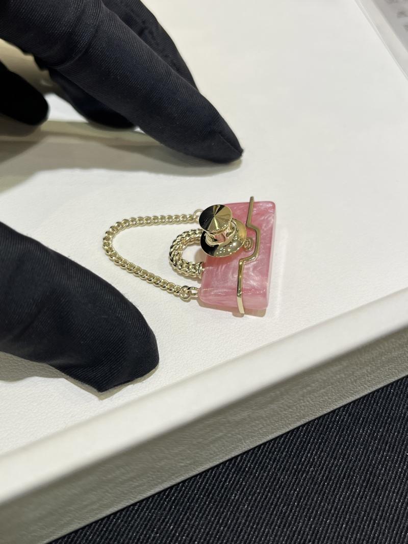 Chanel Brooch YCB110101