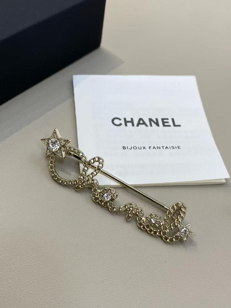 Chanel Brooch YCB111211