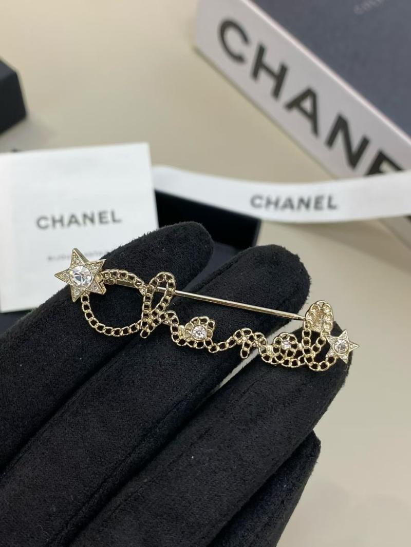 Chanel Brooch YCB111211