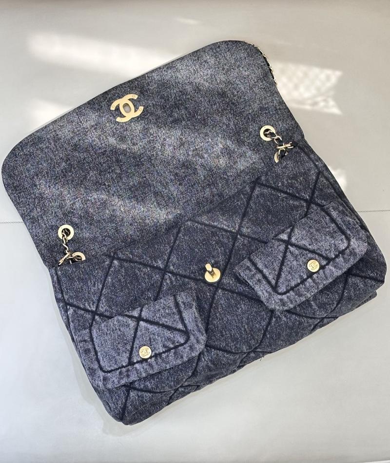 Chanel Denim Maxi Flap Bag Black AS5727