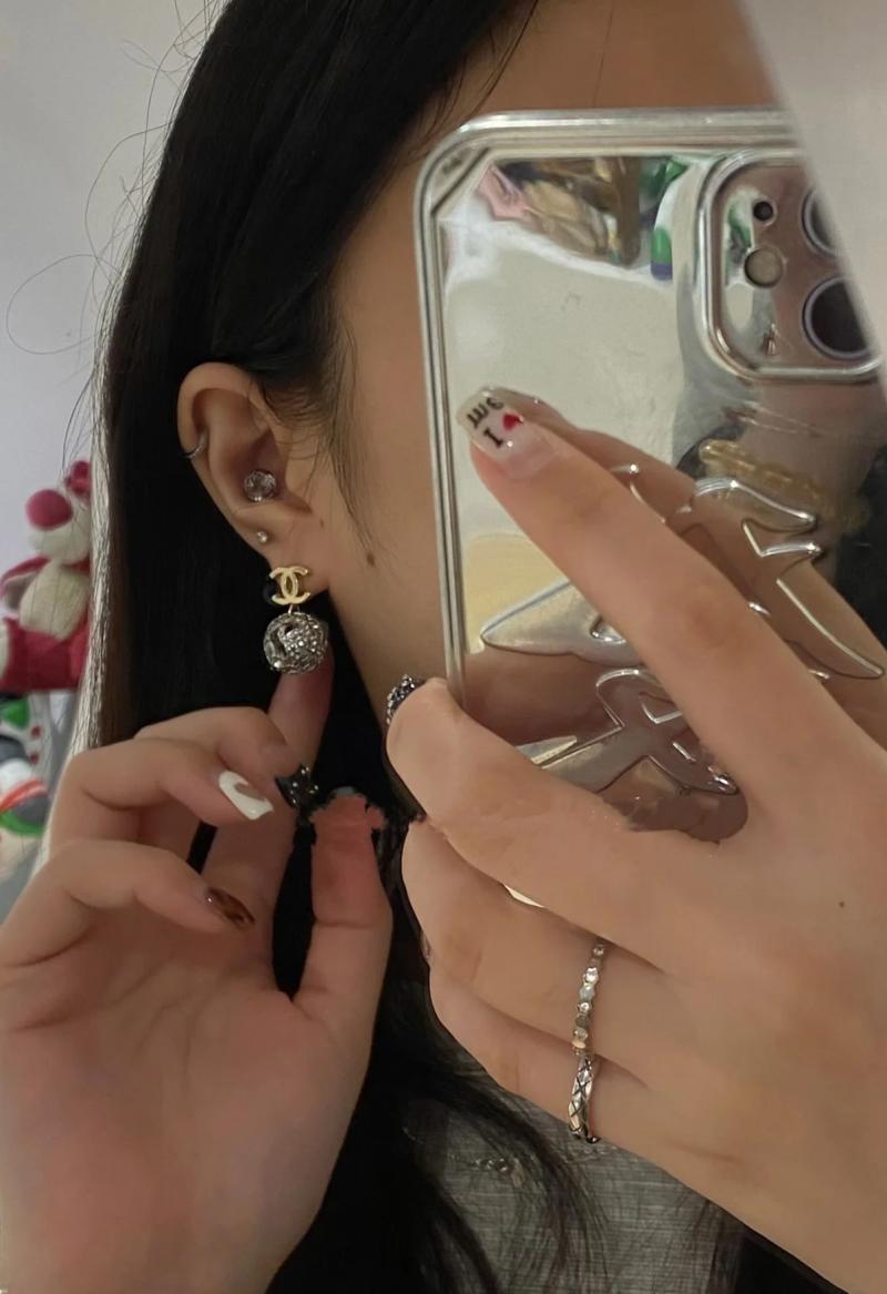 Chanel Earrings YCE102901