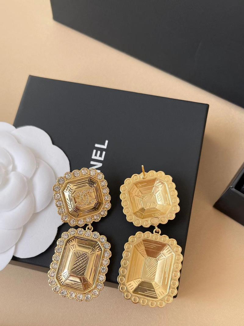 Chanel Earrings YCE102902