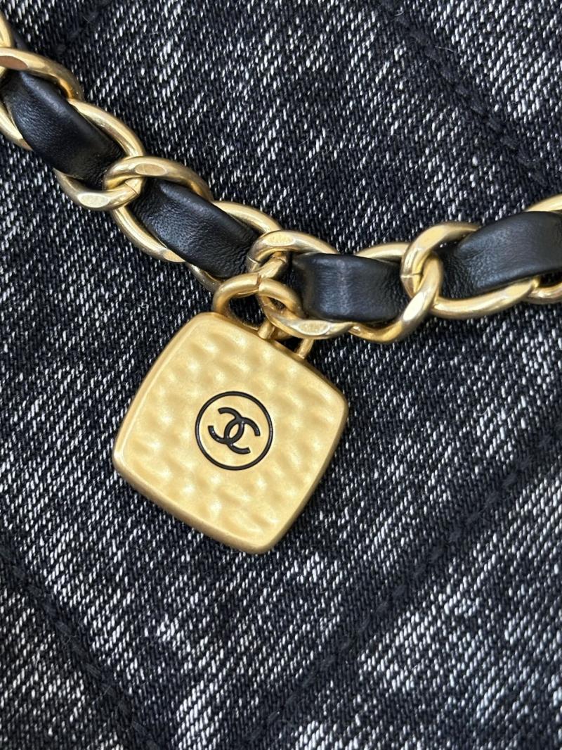 Chanel Maxi Flap Bag Black AS5737