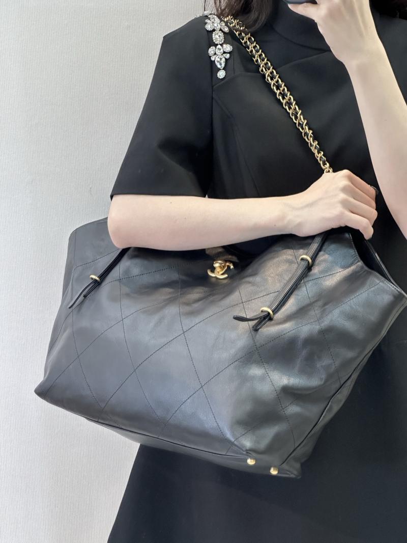 Chanel Maxi Shopping Bag Black AS5463