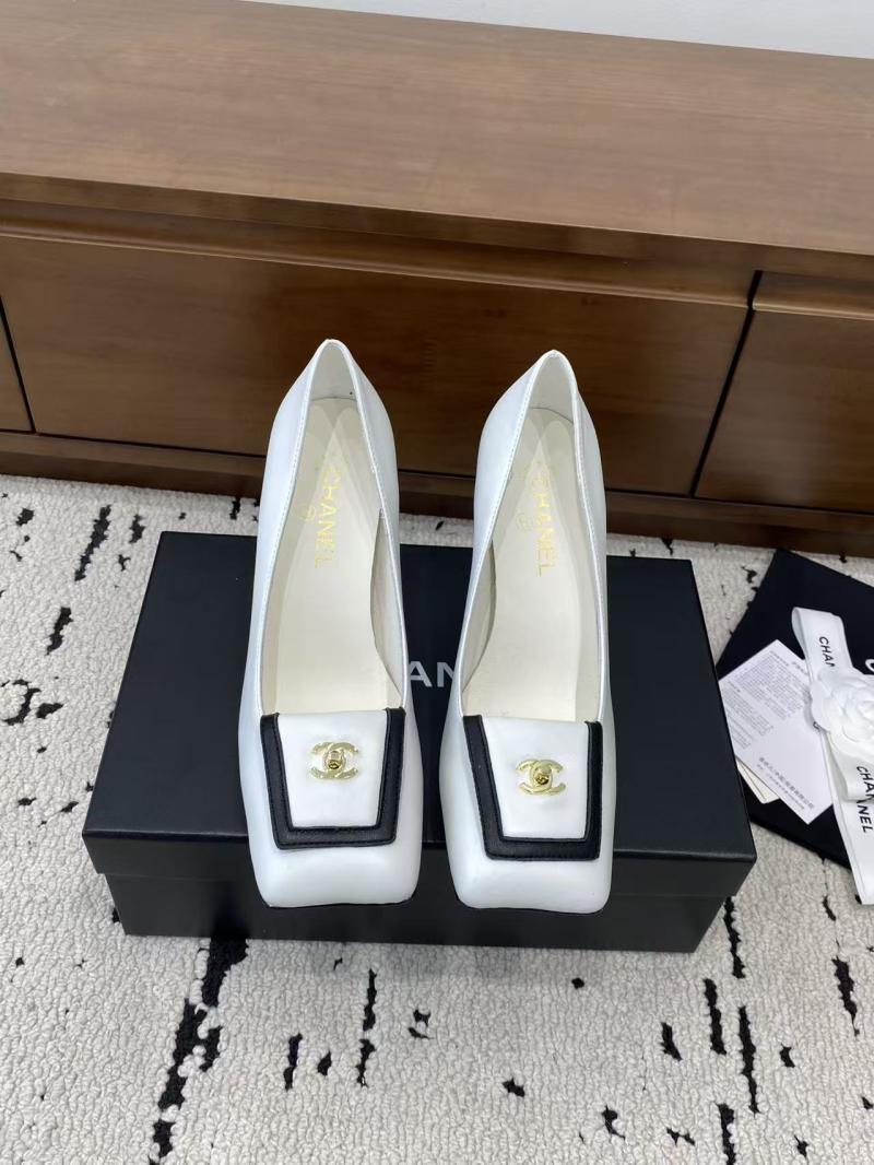 Chanel Pumps DCP111805