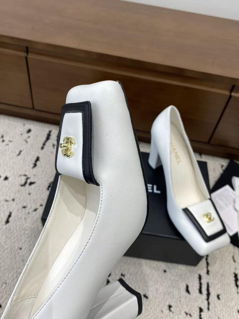 Chanel Pumps DCP111805