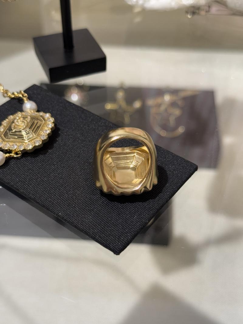 Chanel Ring YCR110301