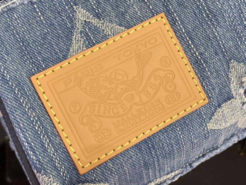 Chanel Speedy 25 Bandouliere M15276