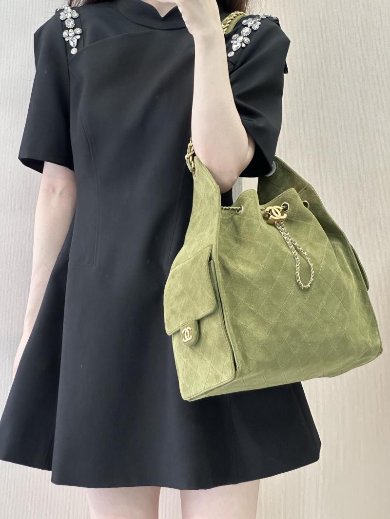 Chanel Suede 25 Medium Handbag Green AS5311