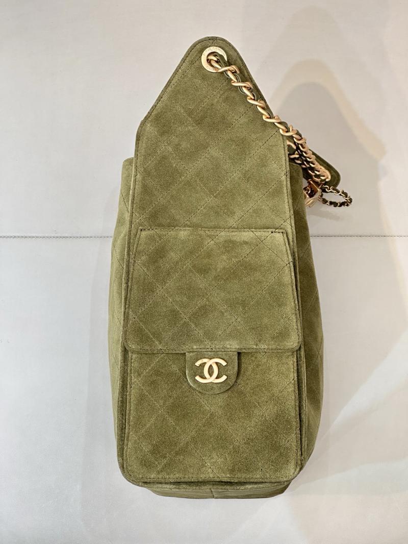 Chanel Suede 25 Medium Handbag Green AS5311