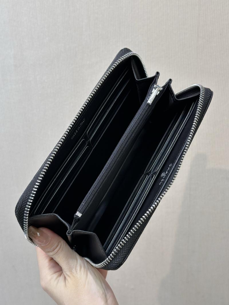 Chanel Zippy Wallet AP3276