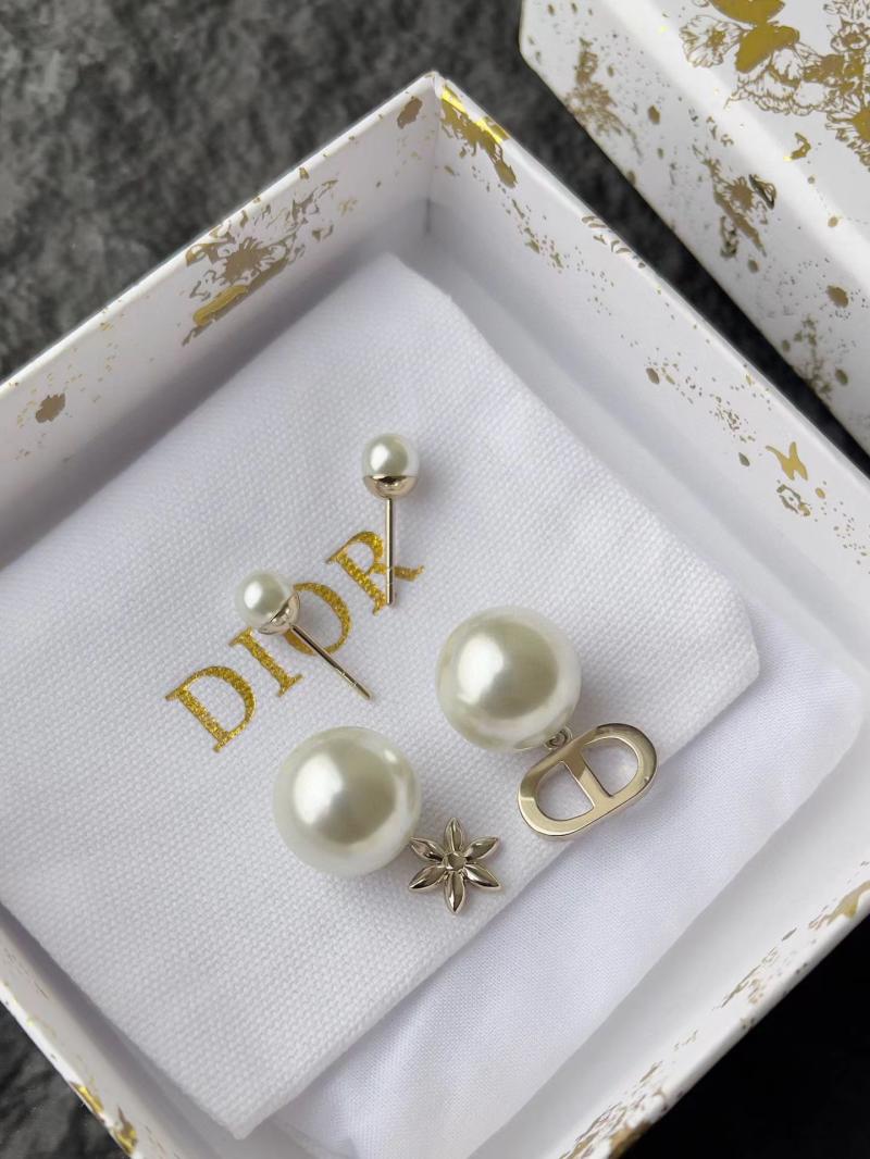 Dior Earrings YDE112303
