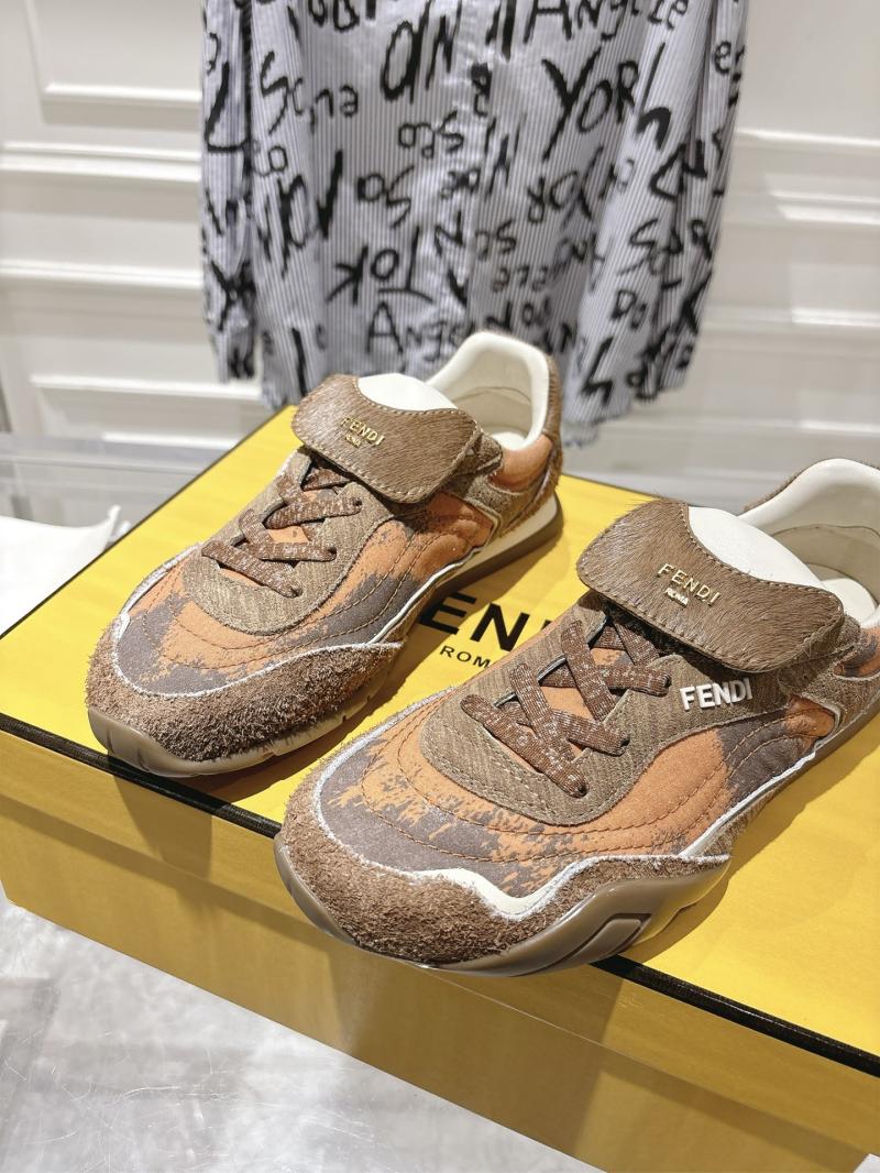 Fendi Unisex Sneakers DFS11105