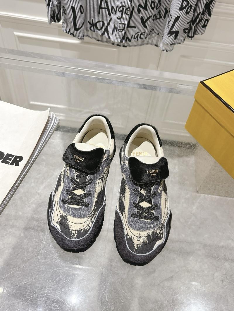 Fendi Unisex Sneakers DFS11106