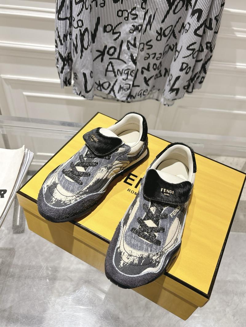 Fendi Unisex Sneakers DFS11106