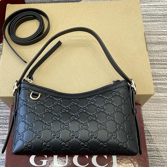 Gucci GG Emblem small shoulder bag 847450 Black
