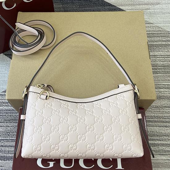 Gucci GG Emblem small shoulder bag Pink 847450
